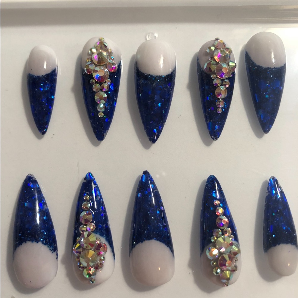 Authentic custom press on nails